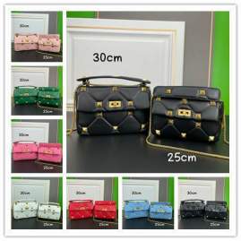 Picture of Valentino Handbags _SKUfw116079340fw